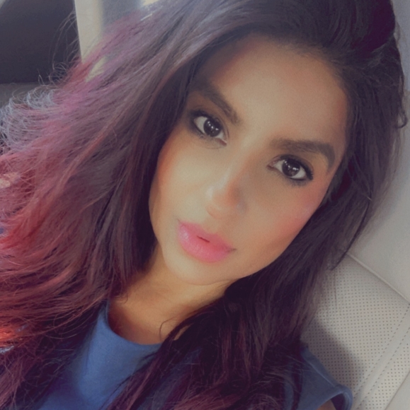 Meet your Posher, Pin - Picture 1 of 1